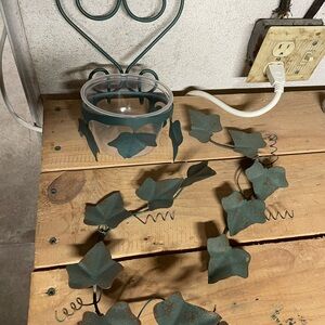 Vintage Home Interiors Decorative Green Metal Leaf Garland